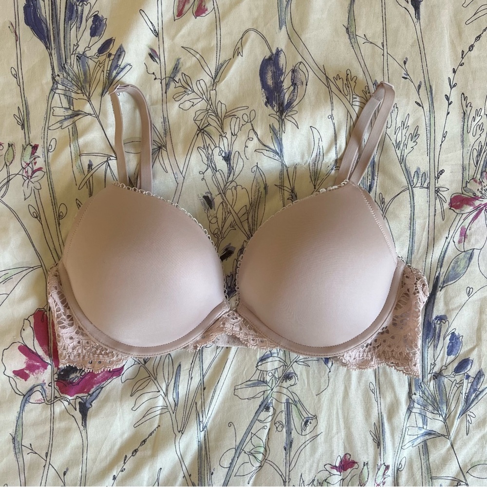 Victoria’s Secret Lace Push Up Bra
